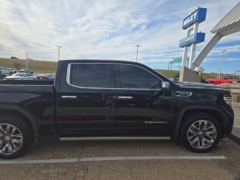 Used 2024 GMC Sierra 1500 Denali w/ Denali Reserve Package image 11