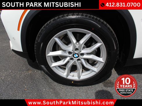 Used 2022 BMW X5 xDrive40i w/ Premium Package AWD/4WD image 32