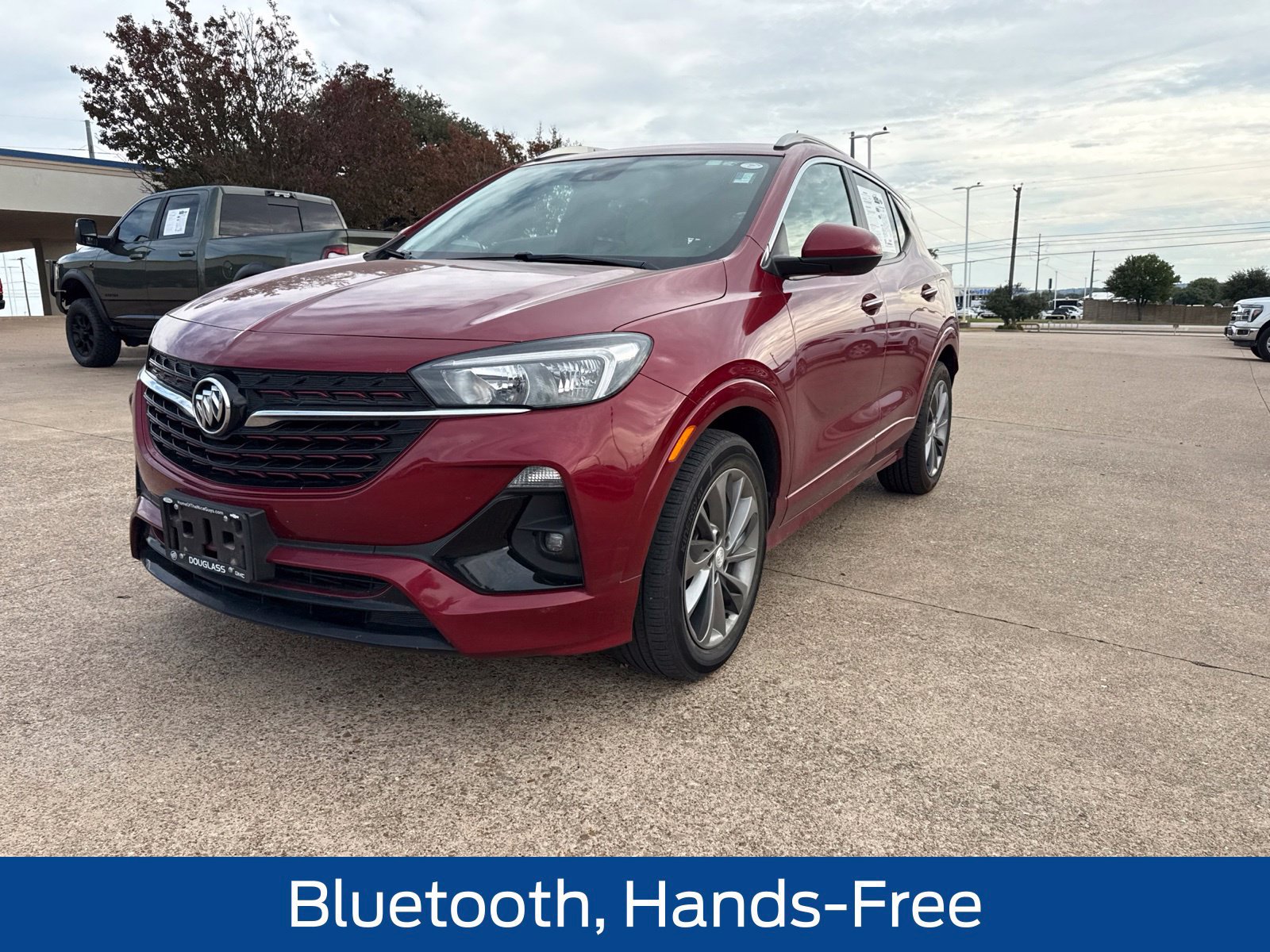 Used 2021 Buick Encore GX Select w/ Sport Touring Package FWD image 3