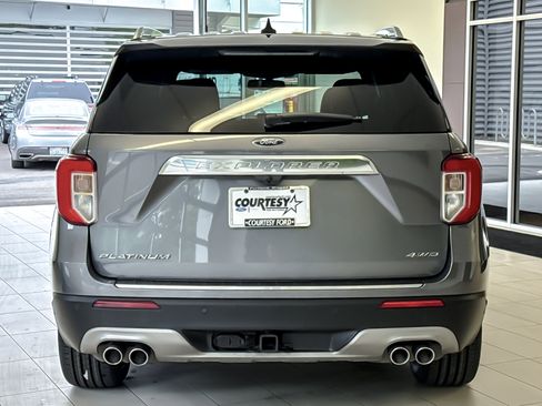 Used 2021 Ford Explorer Platinum w/ Equipment Group 601A AWD/4WD image 5