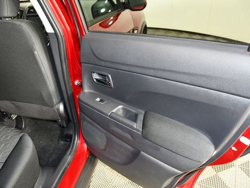 Used 2025 Mitsubishi Outlander Sport S image 41