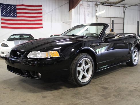Used 1999 Ford Mustang Cobra RWD image 28
