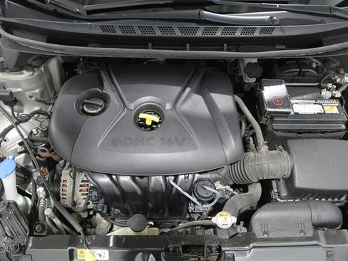 Used 2013 Hyundai Elantra Limited w/ Technology Pkg image 21