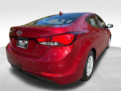 Used 2015 Hyundai Elantra SE image 7