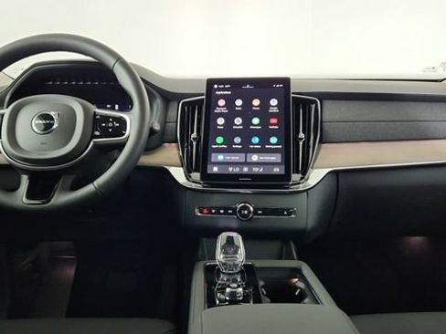 Certified 2025 Volvo XC90 B6 Core w/ Protection Package Premier AWD/4WD image 26