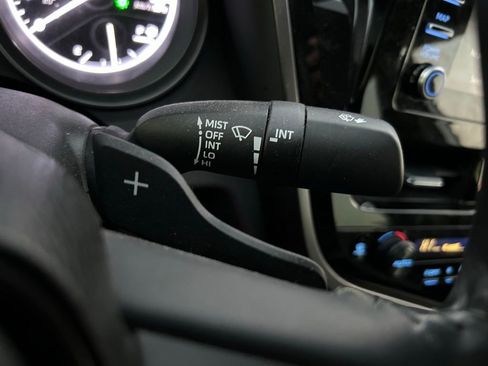 Used 2022 Toyota Camry SE image 20