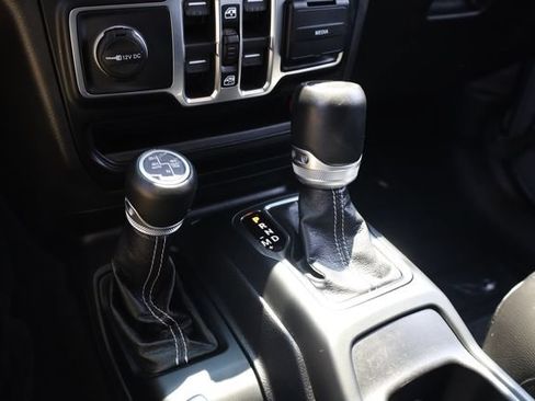Used 2021 Jeep Wrangler Unlimited Sahara w/ Cold Weather Group AWD/4WD image 26