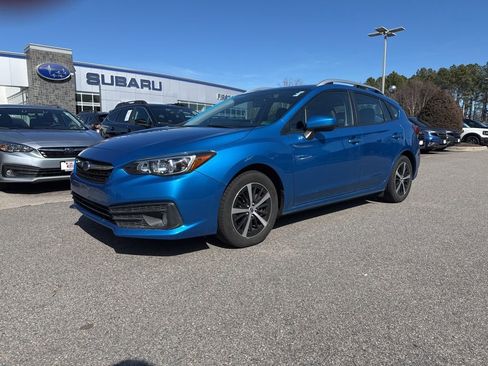 Used 2022 Subaru Impreza Premium image 1