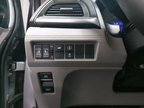 Used 2023 Honda Odyssey EX-L image 28