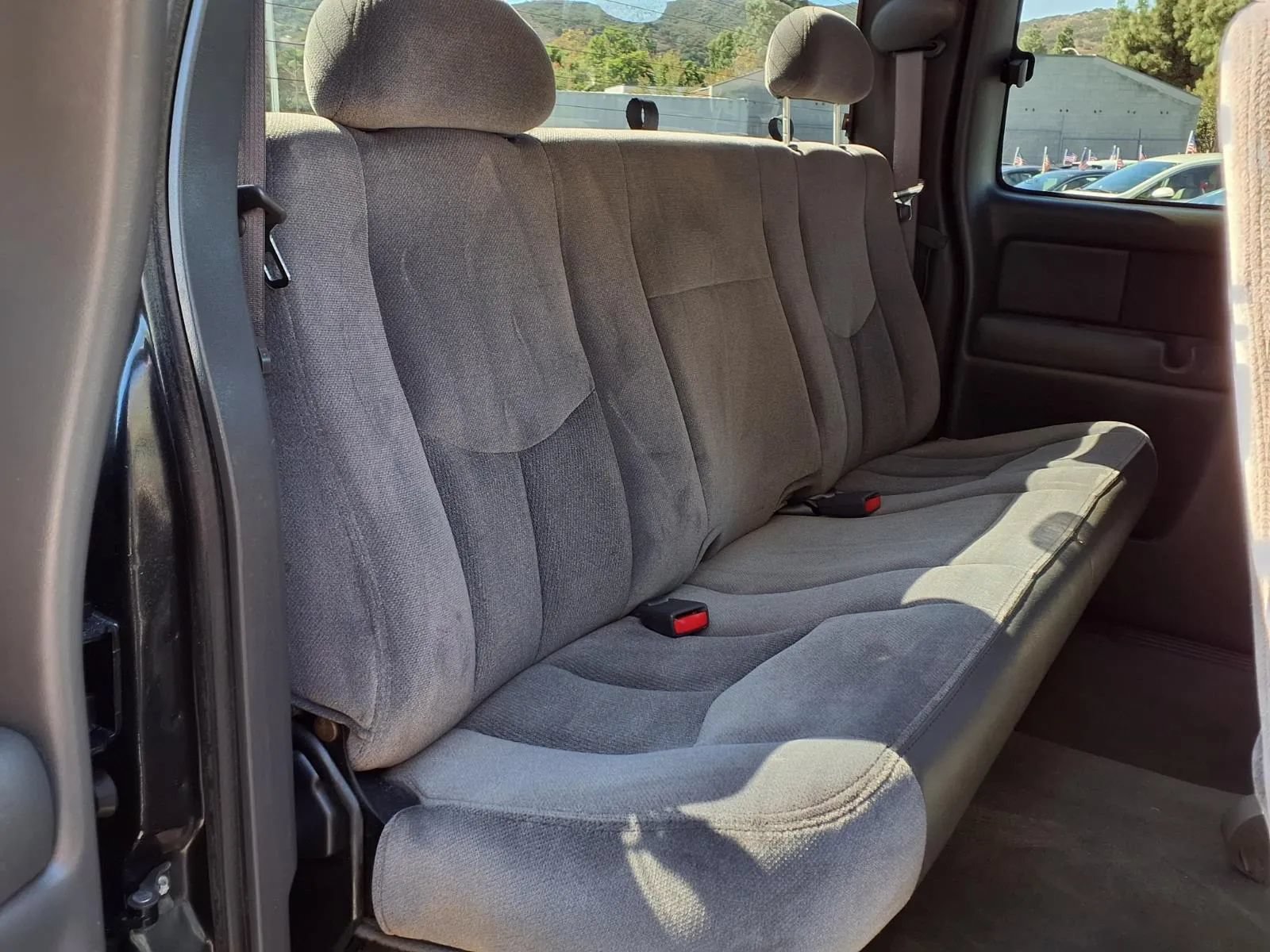 Used 2004 GMC Sierra 2500 SLE w/ Heavy-Duty Power Package RWD image 19