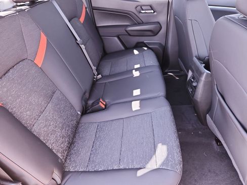 New 2025 Chevrolet Colorado Z71 w/ Midnight Edition image 32