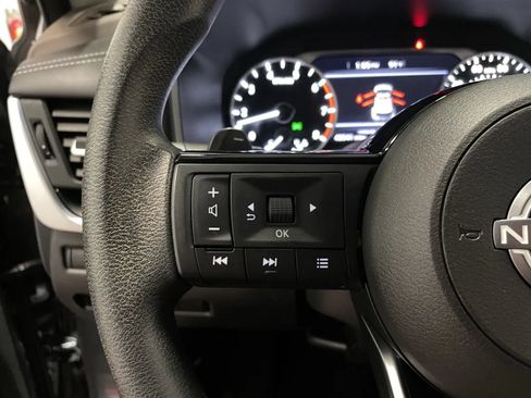 Used 2023 Nissan Rogue SV FWD image 19