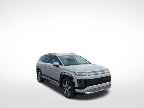 New 2026 Hyundai Ioniq 9 SEL image 3