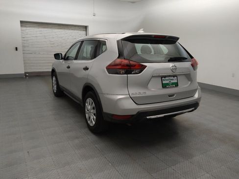 Used 2020 Nissan Rogue S FWD image 5