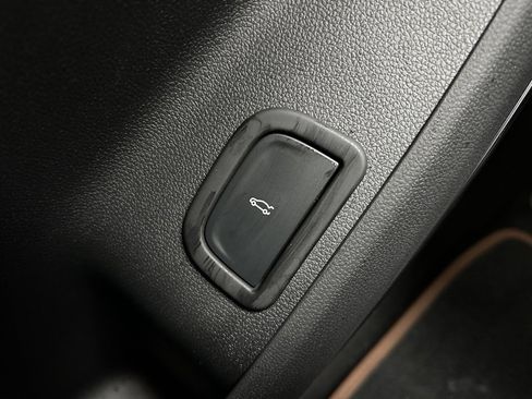 New 2026 GMC Acadia AT4 image 43