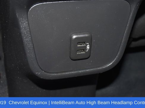 Used 2019 Chevrolet Equinox LT w/ Driver Convenience Package image 27