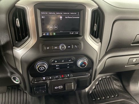 Used 2025 Chevrolet Silverado 3500 W/T image 15