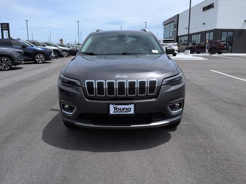 Used 2020 Jeep Cherokee Limited AWD/4WD image 2