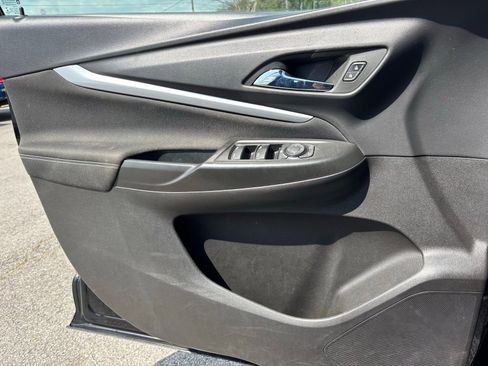 Used 2023 Chevrolet Bolt EUV LT FWD image 15