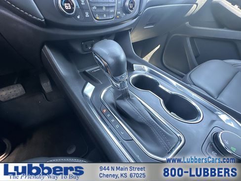Used 2023 Chevrolet Traverse LT FWD image 19
