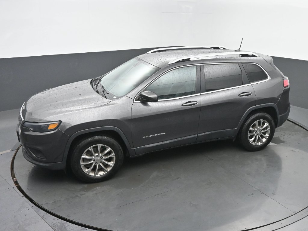 Used 2019 Jeep Cherokee Latitude Plus w/ Comfort/Convenience Group AWD/4WD image 42