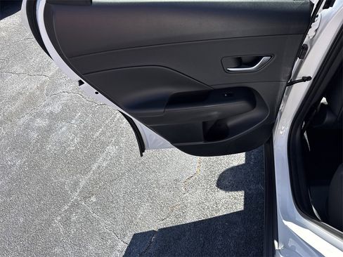 New 2026 Hyundai Kona SEL Premium image 21