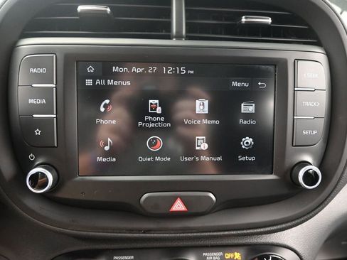 Certified 2025 Kia Soul LX w/ LX Technology Package FWD image 23