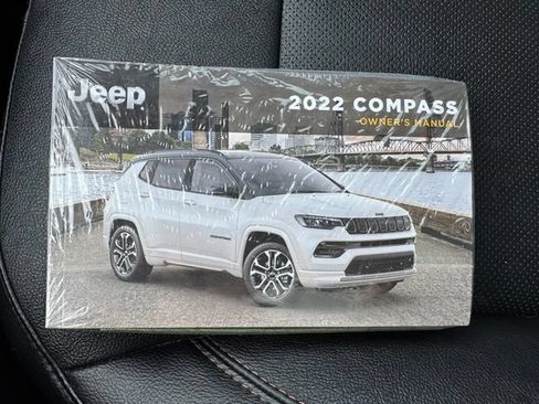 Used 2022 Jeep Compass Limited AWD/4WD image 22