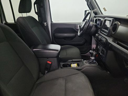 Used 2018 Jeep Wrangler Unlimited Sport S AWD/4WD image 21