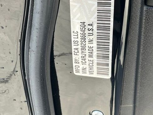 Used 2025 Jeep Grand Cherokee Limited 4xe image 36