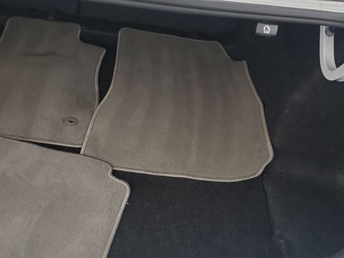 Used 2020 Chevrolet Malibu LT image 24