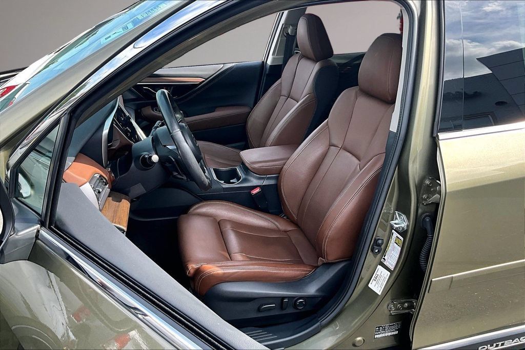 Used 2021 Subaru Outback Touring AWD/4WD image 22