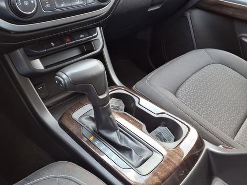 Used 2016 GMC Canyon SLE RWD image 25