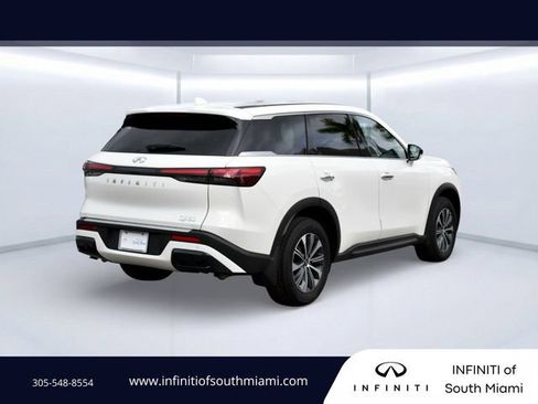 Used 2025 INFINITI QX60 Pure w/ Cargo Package image 4