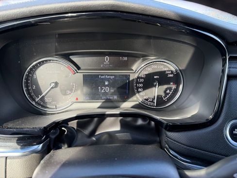 Used 2022 Cadillac XT5 Premium Luxury image 15