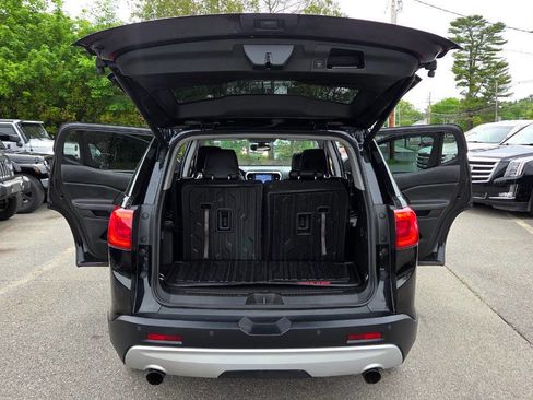 Used 2017 GMC Acadia SLT w/ LPO, Floor Liner Package AWD/4WD image 39