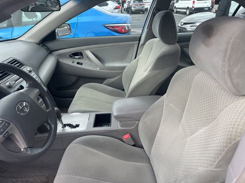 Used 2007 Toyota Camry LE image 7