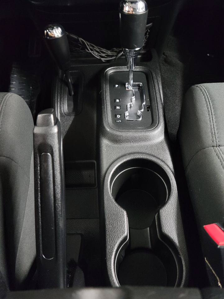 Used 2012 Jeep Wrangler Sport AWD/4WD image 18