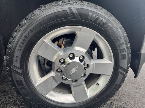 Used 2016 Chevrolet Silverado 2500 LTZ w/ Snow Plow Prep Package AWD/4WD image 9