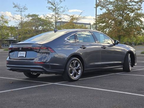 Used 2023 Honda Accord EX image 18