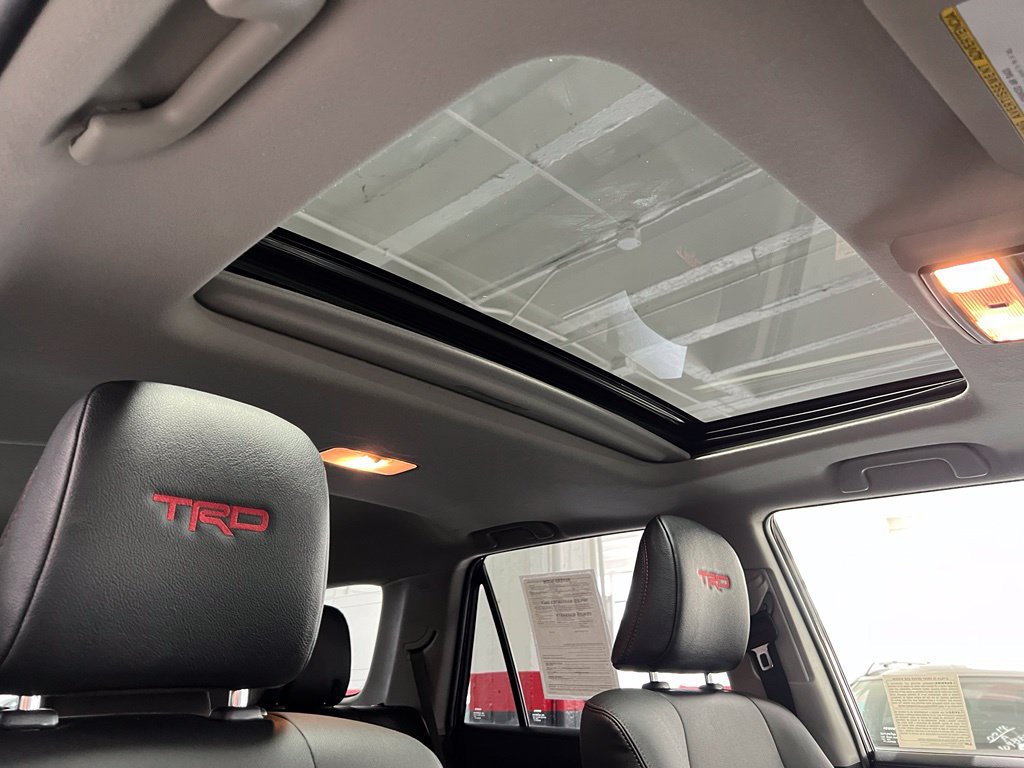 Certified 2023 Toyota 4Runner TRD Off-Road Premium w/ Moonroof Package AWD/4WD image 23