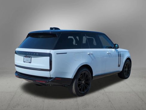 New 2025 Land Rover Range Rover SE image 6