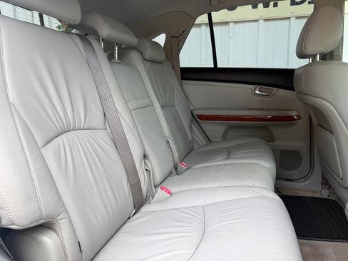 Used 2004 Lexus RX 330 FWD image 15