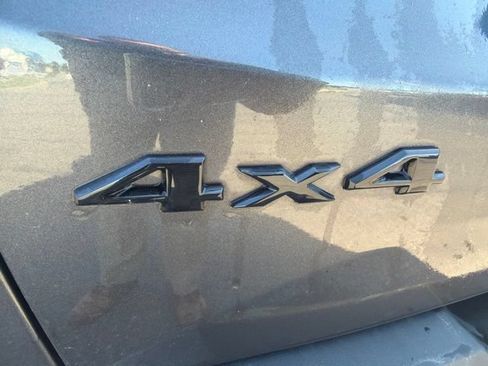 Used 2020 Jeep Renegade Altitude AWD/4WD image 7