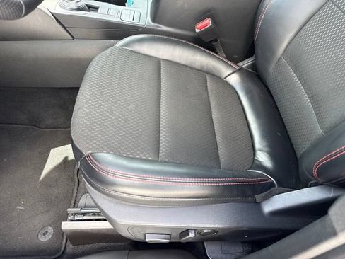 Used 2025 Ford Escape ST-Line AWD/4WD image 10
