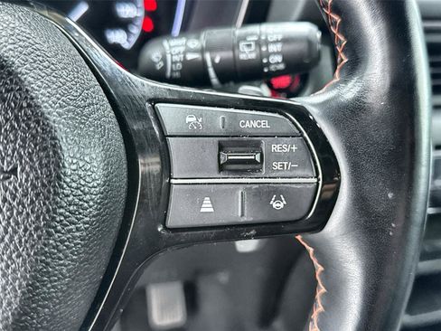 Used 2023 Honda Pilot TrailSport image 17