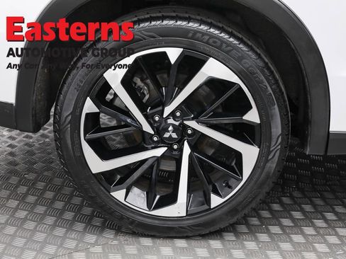 Used 2024 Mitsubishi Outlander SE image 31