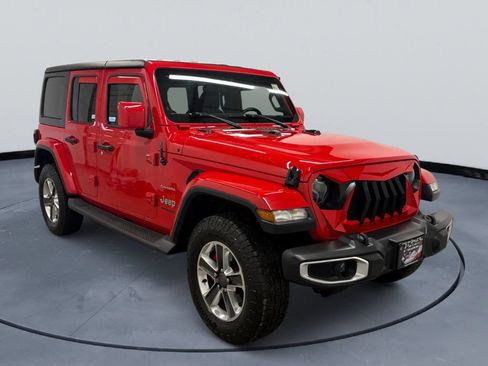 Used 2019 Jeep Wrangler Unlimited Sahara w/ Safety Group image 4