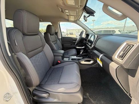 New 2026 Nissan Frontier SV w/ SV Convenience Package image 18