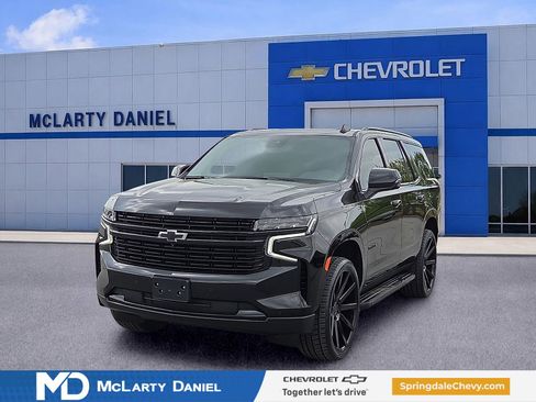 Used 2024 Chevrolet Tahoe RST w/ Luxury Package AWD/4WD image 2